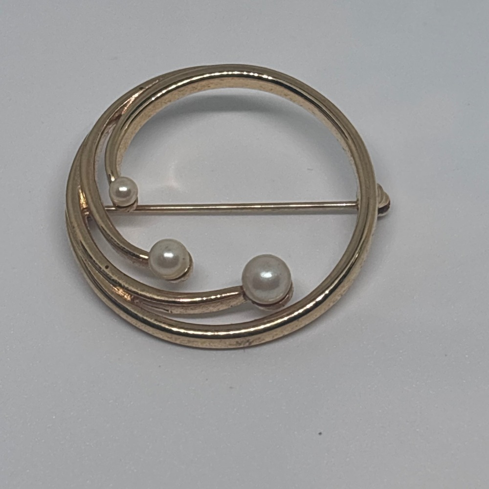 Monet Gold Tone Circular Brooch Pin Vintage Modernist Design
